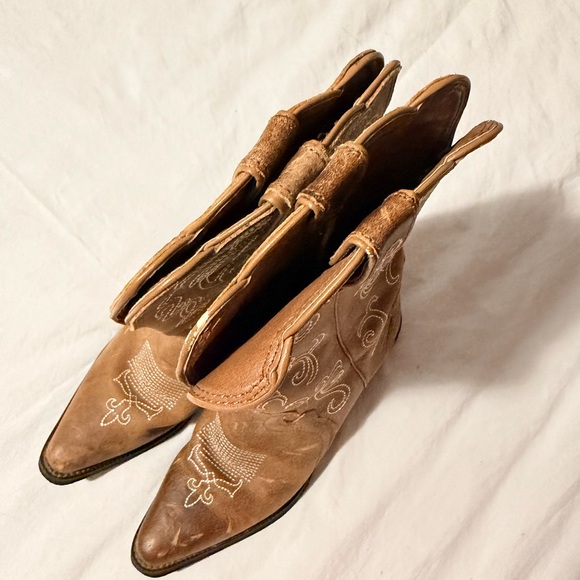 Justin Women's Puma Cowhide Western Boots, model L2703 women’s size 8 - Picture 7 of 7